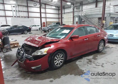 2015 Nissan Altima 2.5/2.5 S/2.5 Sl/2.5 Sv из США, поврежденный, VIN 1N4AL3AP0FC281349